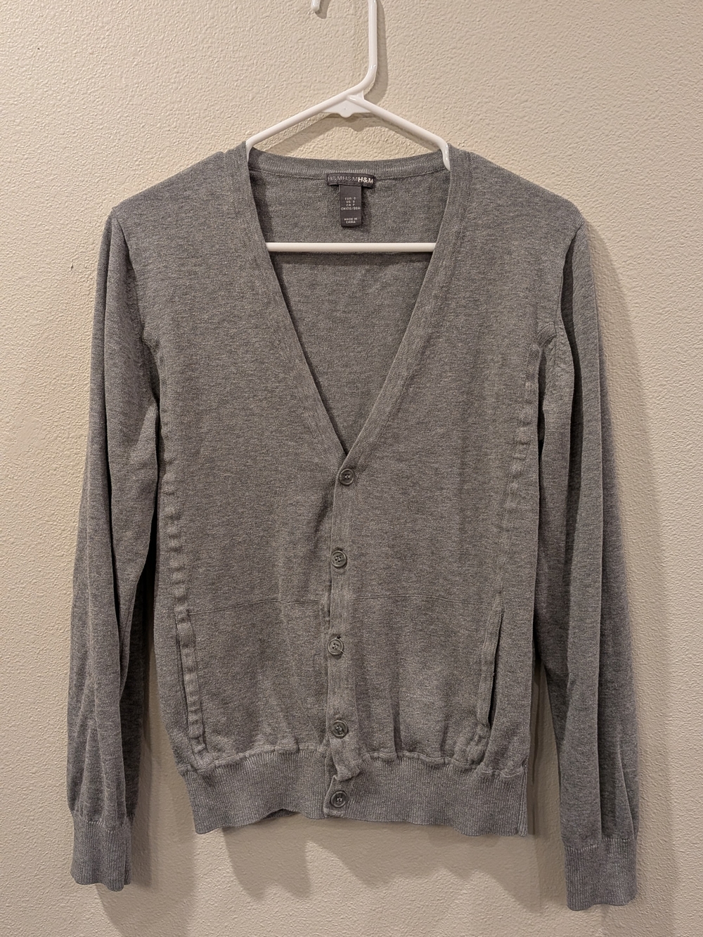 H&M Men's Light Gray V-Neck Button Cardigan
